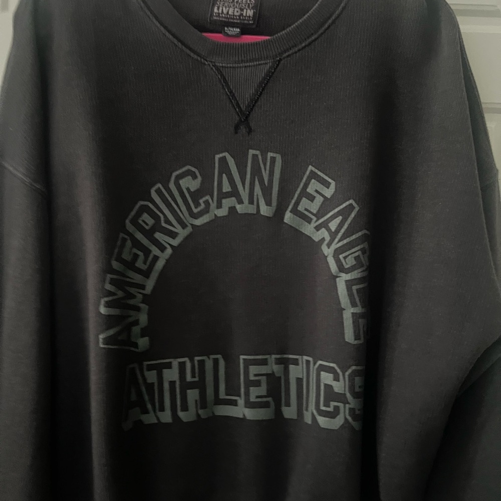 American Eagle sweatshirt